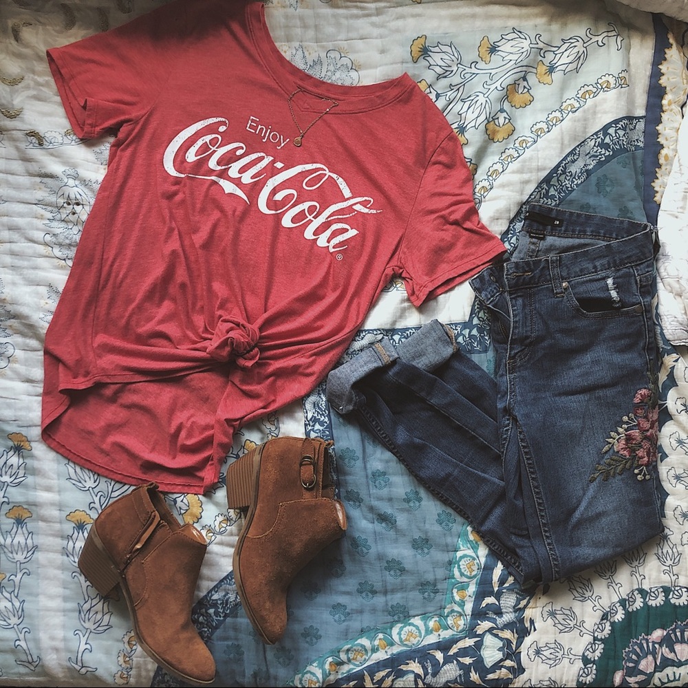 Women’s Coca-Cola T-Shirt